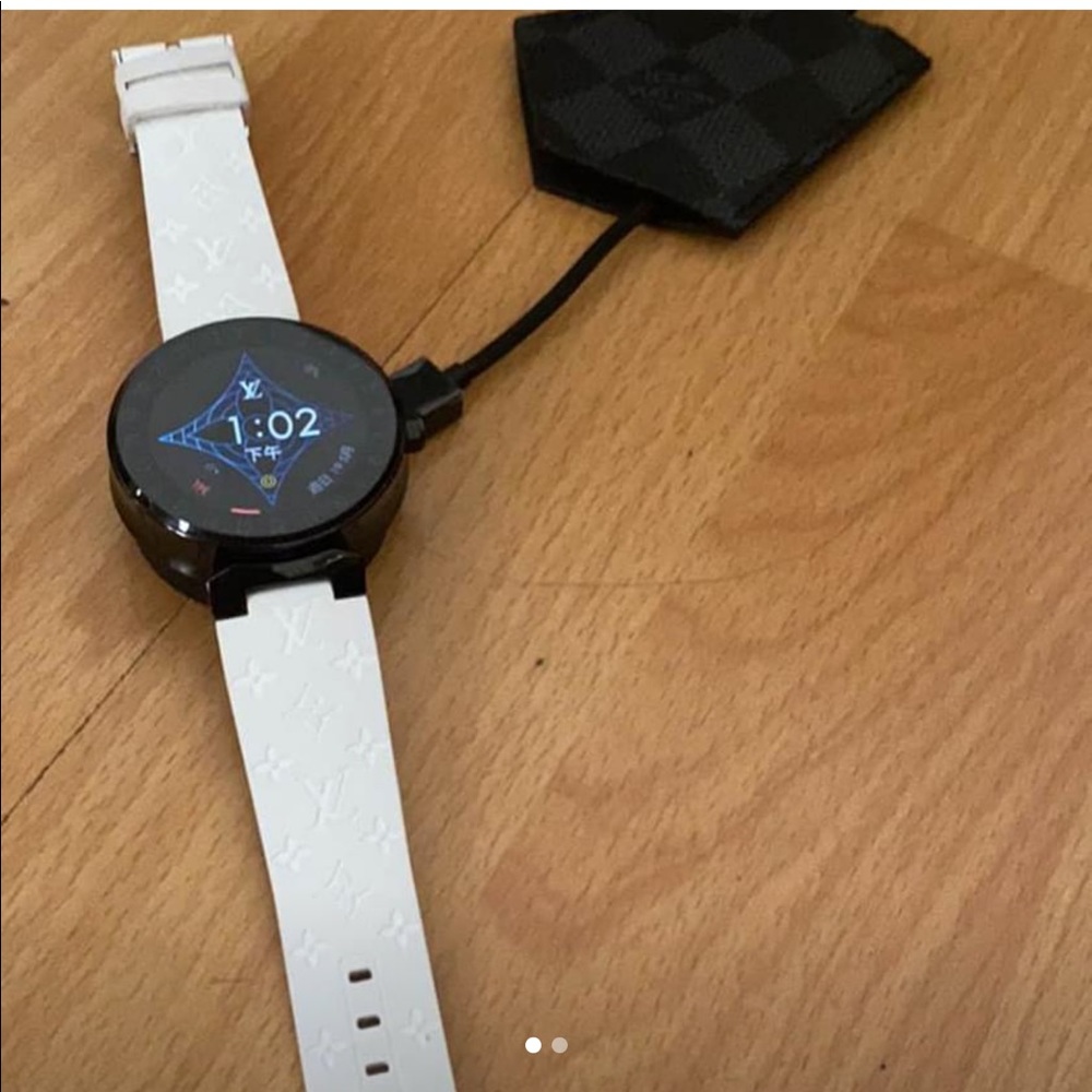 LV tambour connected smart watch